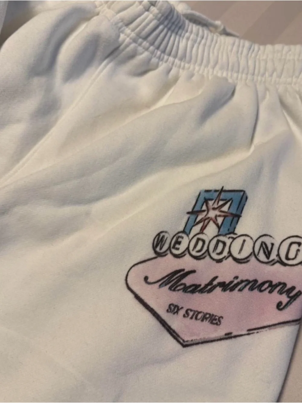 Six Stories White Graphic Sweatpants and sweatshirt - Picture 3 of 3